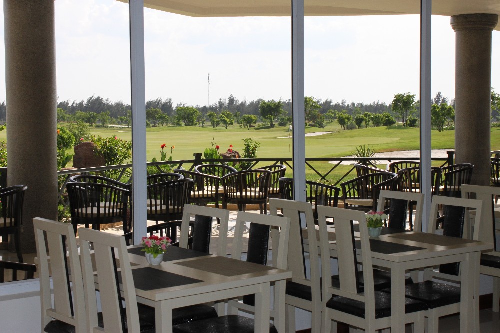  Sân chơi golf : Cửa Lò Golf Resort 