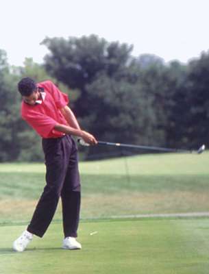 tiger wood 1992 7 Cách đánh cú Swing của Tiger Woods (phần 1)