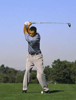 tiger wood 2000 4 Cách đánh Swing của Tiger Woods đã thay đổi thế nào? (phần 1) 