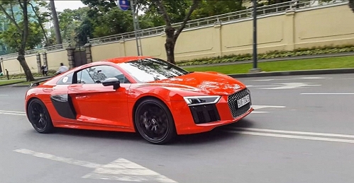 20160726092306 phan thanh 4 Bắt gặp Audi R8 V10 Plus của Phan Thành dạo phố cuối tuần