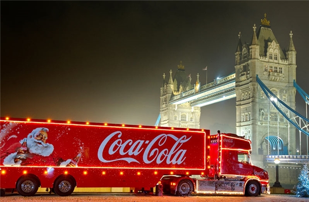 w620h405f1c1 files articles 2015 1086084 coca cola truck 23 Coca Cola trở thành ông hoàng trong việc tiếp thị nội dung