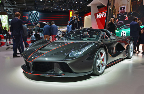 ferrari laferrari aperta 1 1299 1475303972 Ferrari LaFerrari Aperta ra mắt ở Paris Motor Show 2016