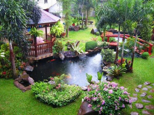 160017baoxaydung image001 Thiết kế và trang trí sân vườn bằng thác nước và hồ nhỏ