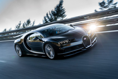 03 CHIRON dynamic 34 front WEB 5618 3915 1456809274 Bugatti Chiron   đế chế tốc độ mới giá 2,6 triệu USD