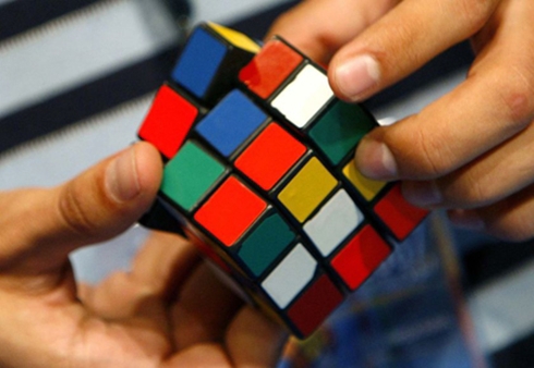 rubik cube 508248335 1370888655 500x0 Top những sản phẩm bán chạy nhất mọi thời đại